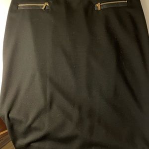 Calvin klein black skirt size 6